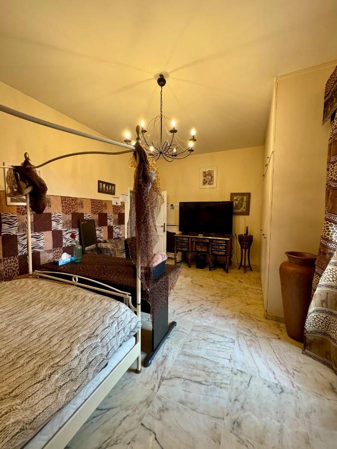 부지발 La Demeure D'Iris B&B 외부 사진