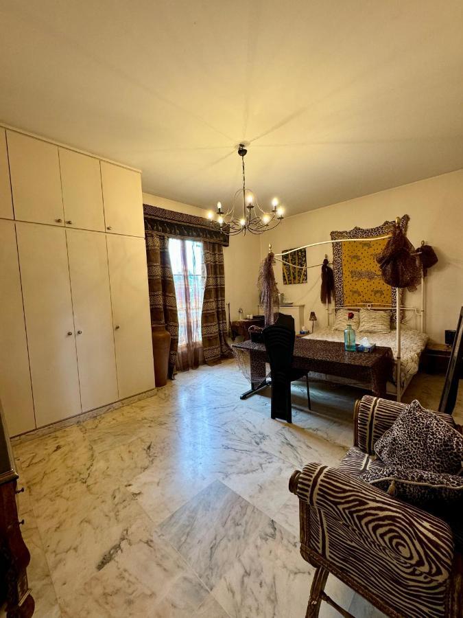 부지발 La Demeure D'Iris B&B 외부 사진