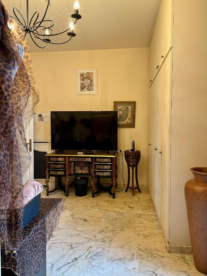 부지발 La Demeure D'Iris B&B 외부 사진